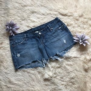 Abercrombie & Fitch Distressed Frayed Shorts